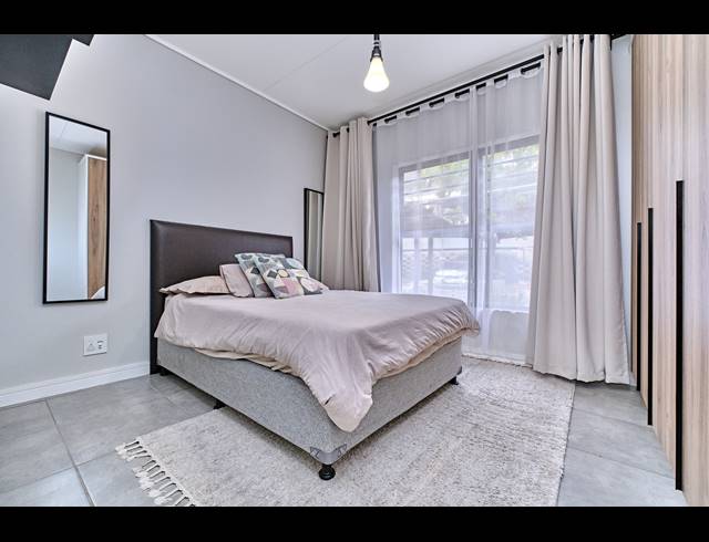 3 BEDROOM APARTMENT FOR SALE IN WATERFALL